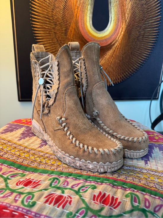 El Vaquero Shoes - El Vaquero Agnes Hidden Wedge Ankle Boot 38/ 7.5 or 8